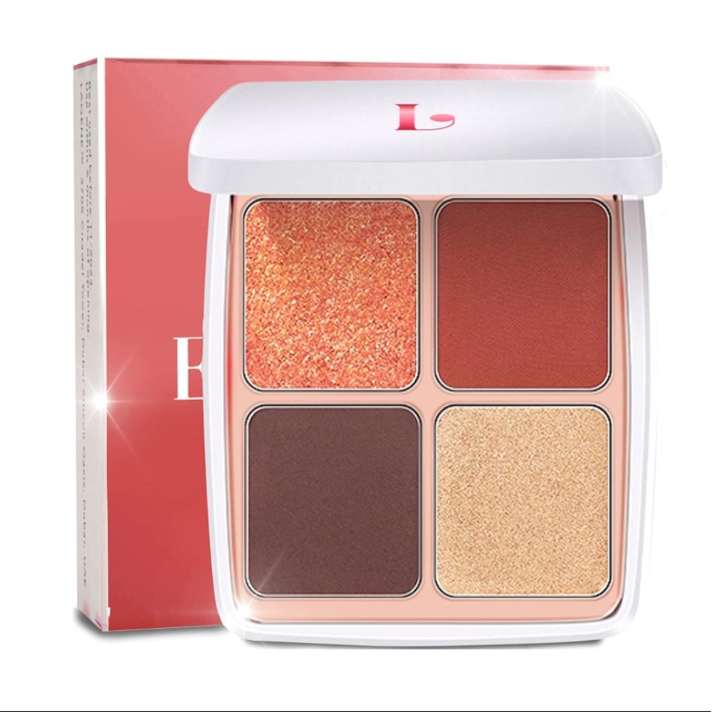 NWT - Eyeshadow Quad Palette